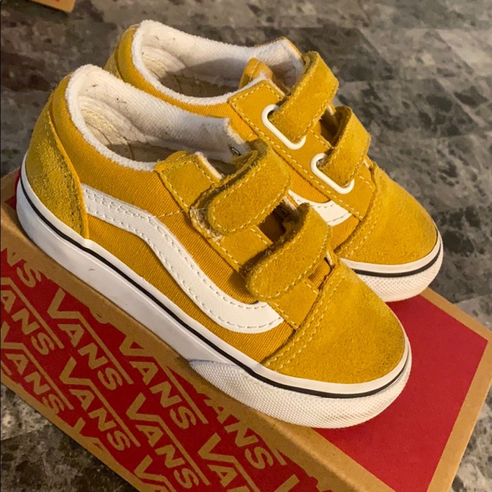 Vans - mustard yellow Velcro